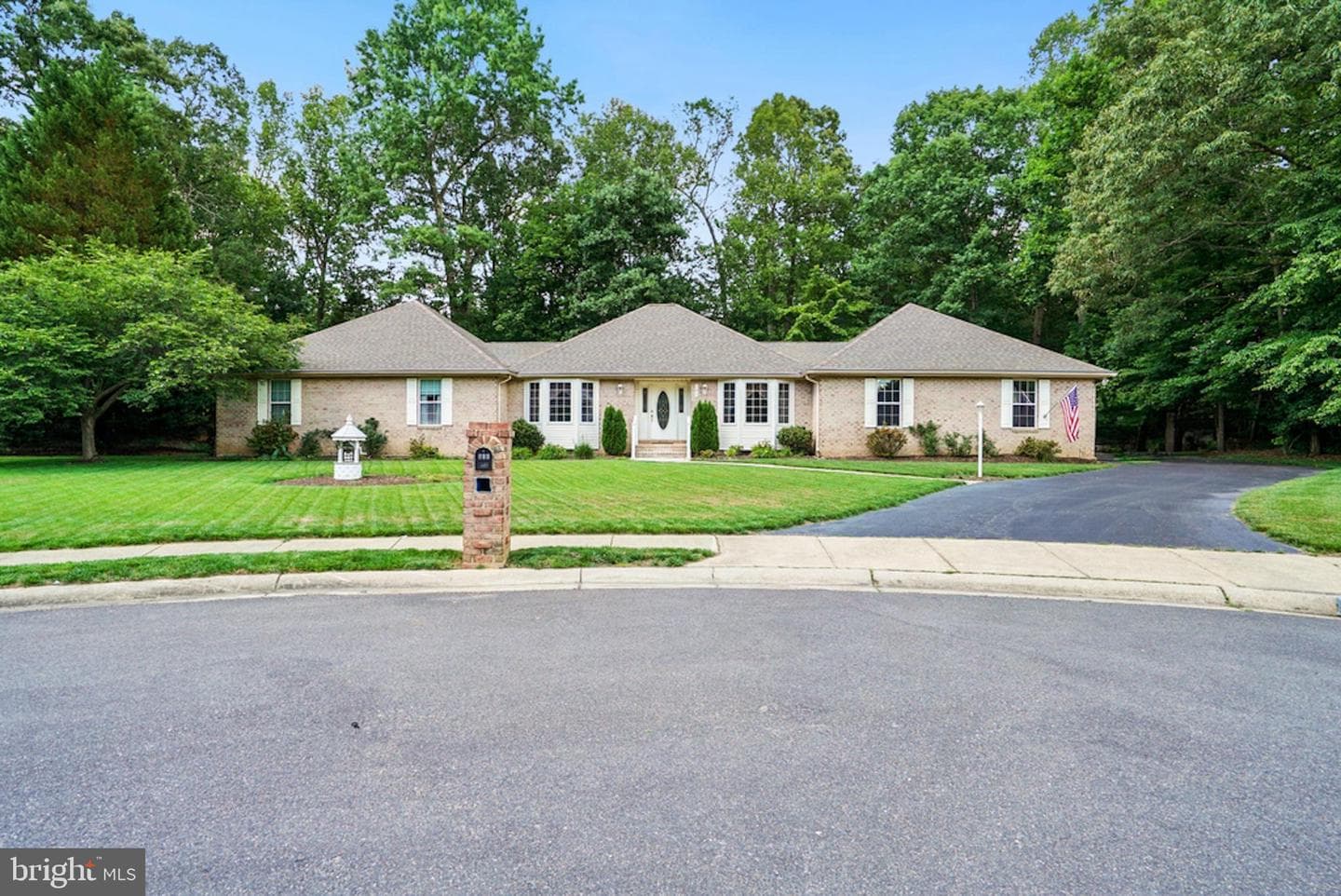 105 Cornwall Court, La Plata