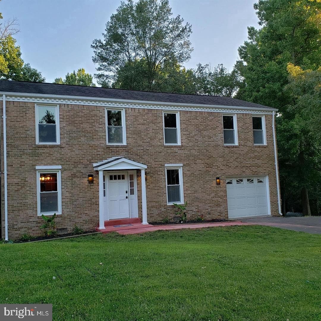 1113 E Patuxent Dr, La Plata