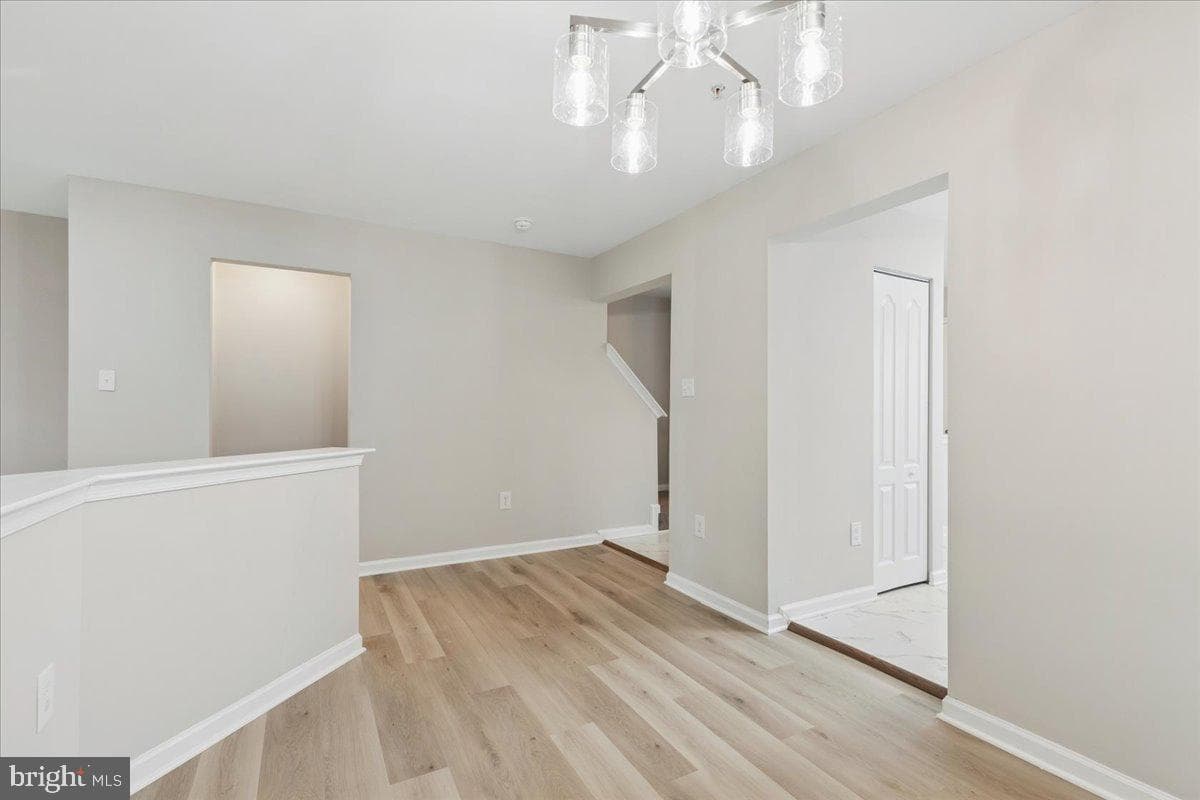 2577 Bolinbrook Court photo 10