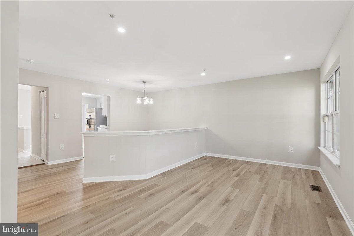 2577 Bolinbrook Court photo 13