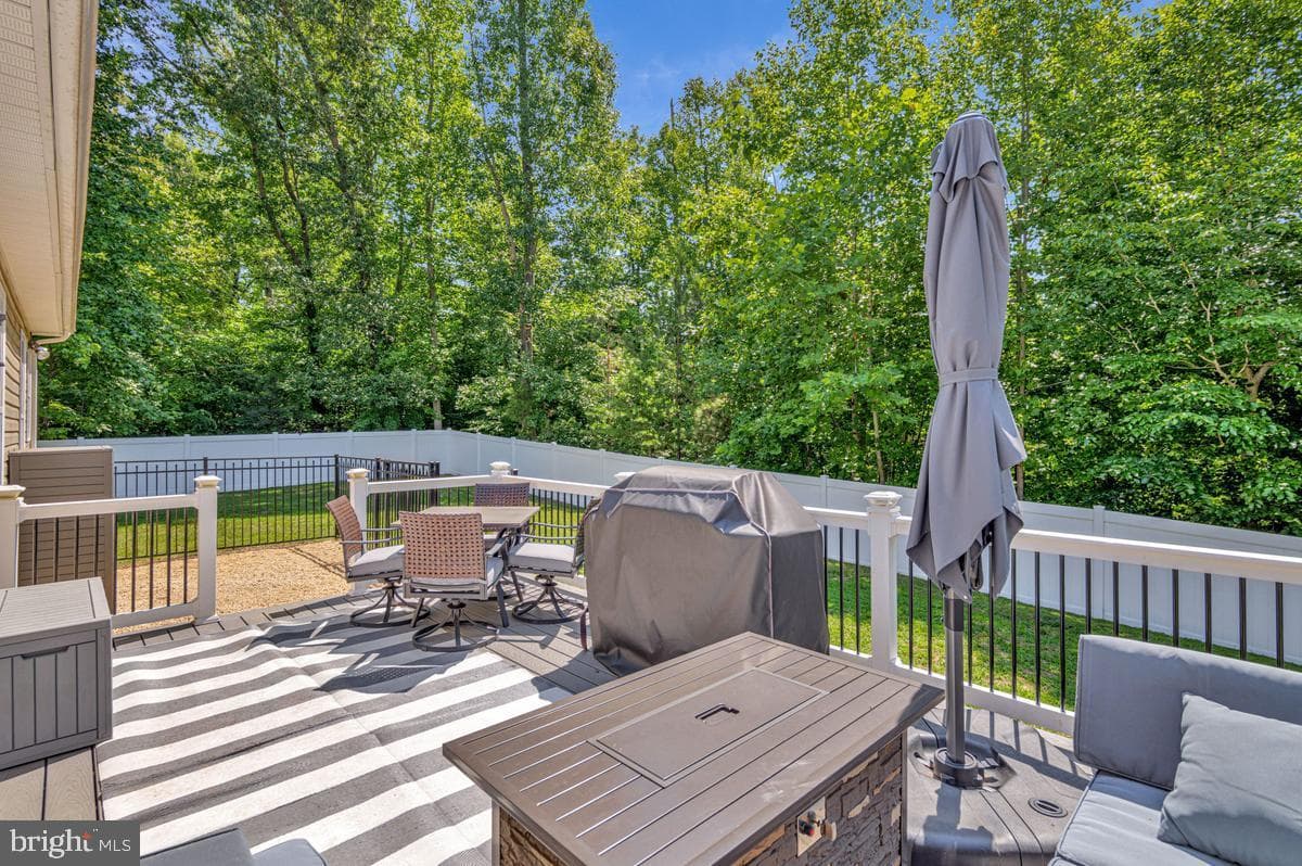 7098 Quicktree Place photo 15