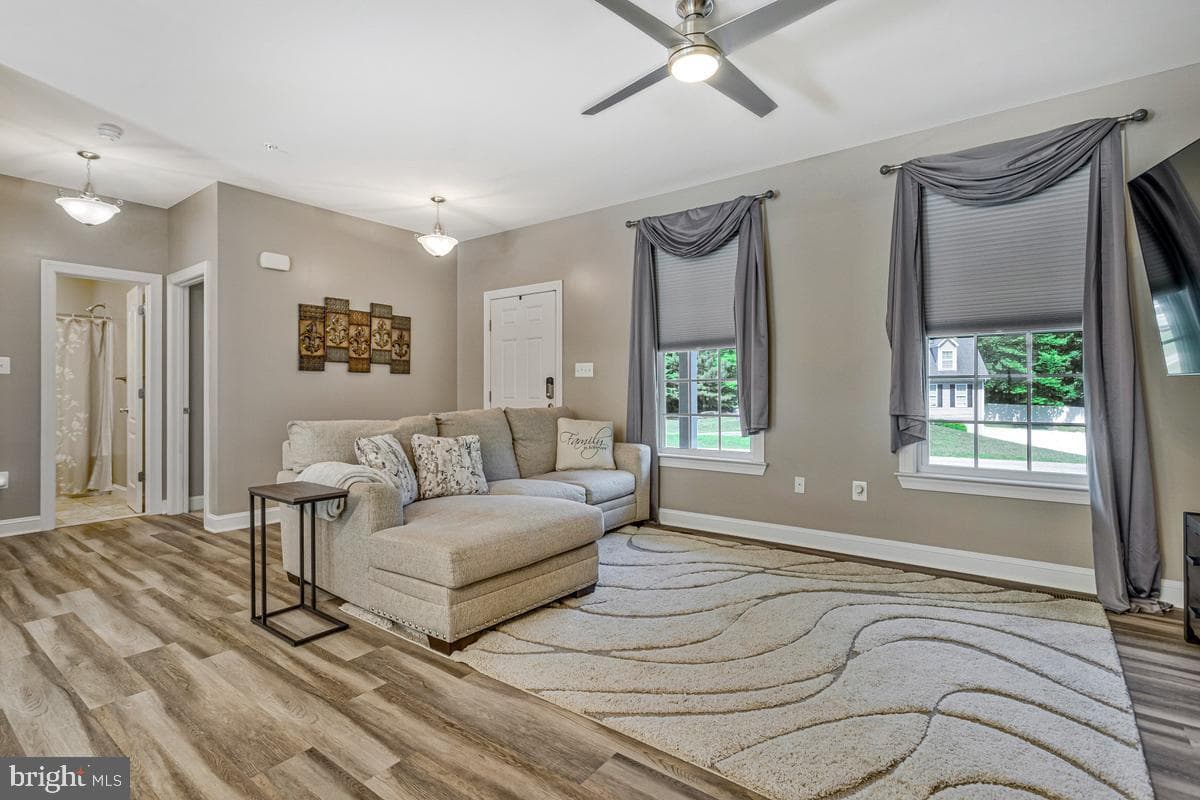 7098 Quicktree Place photo 5