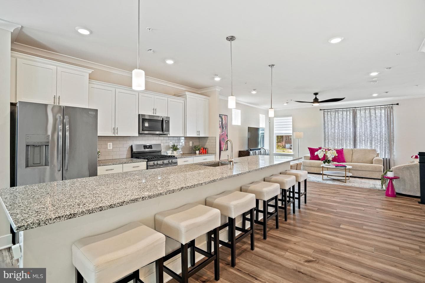 3057 Perthshire Place photo 12