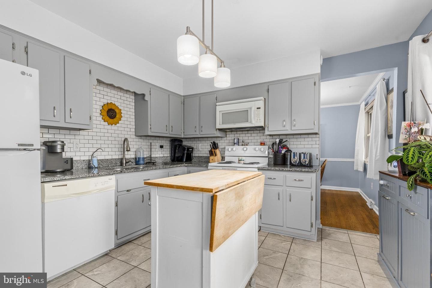 6675 Oakwood Circle photo 11
