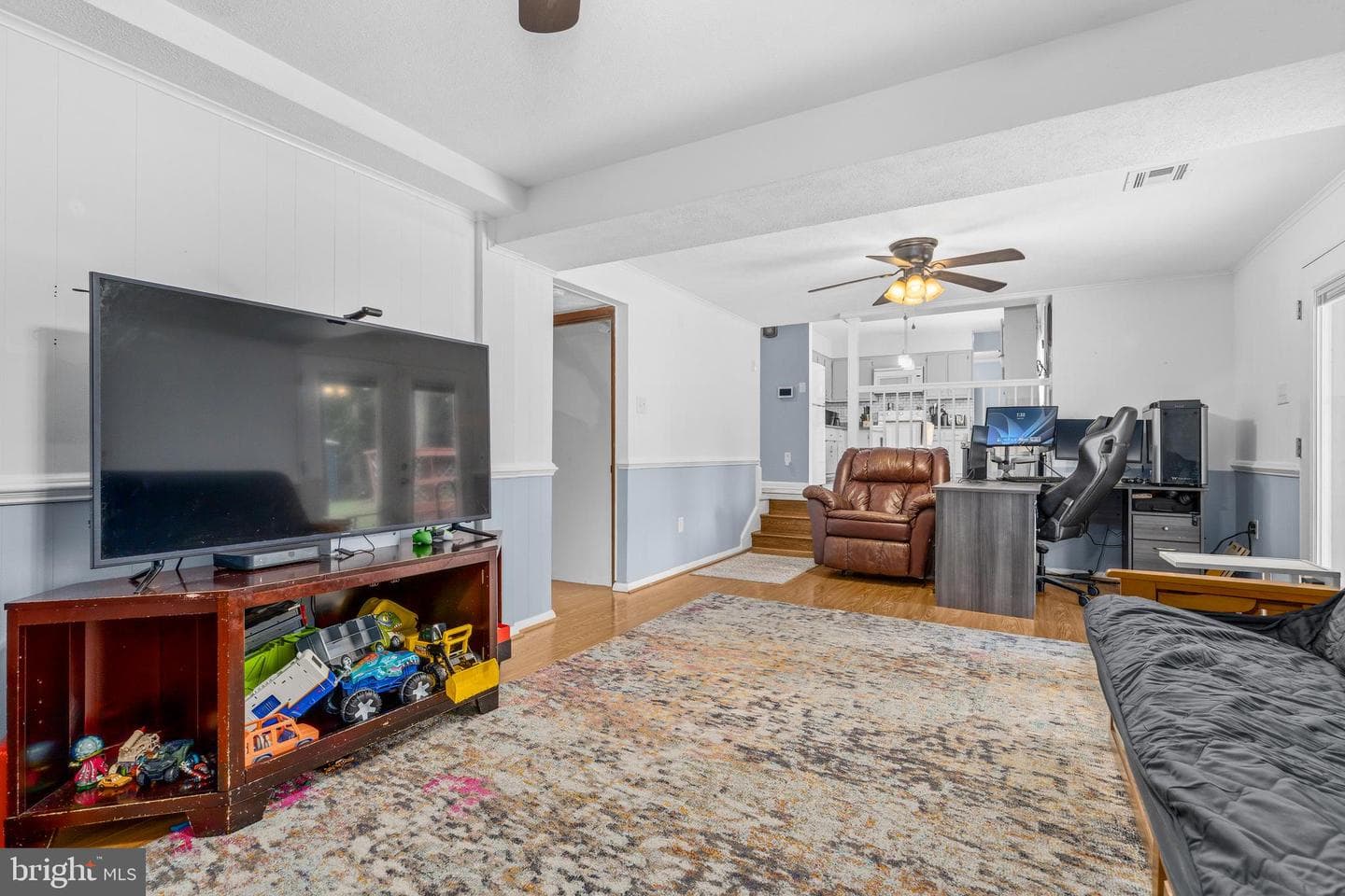 6675 Oakwood Circle photo 17