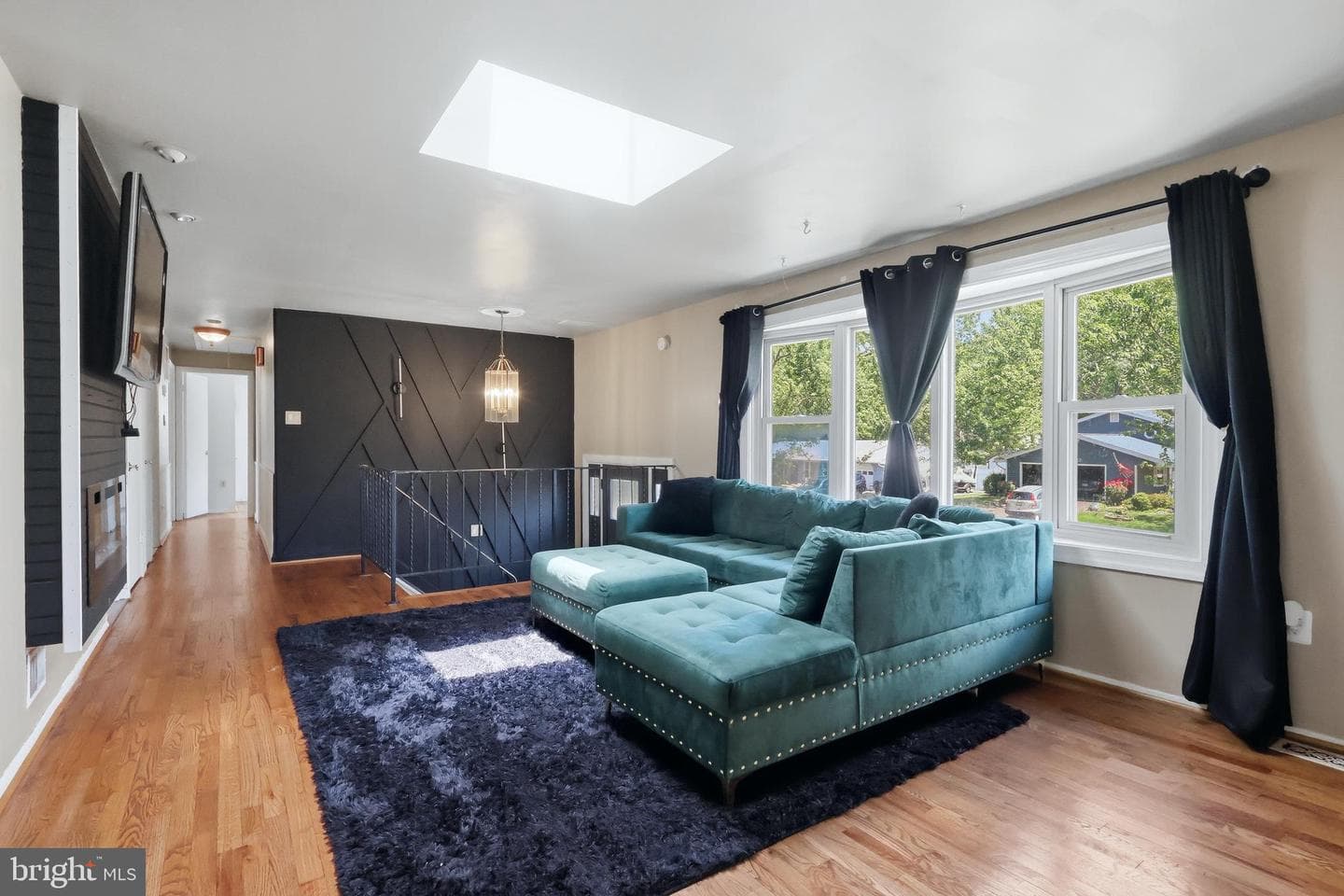 5418 Lucy Drive photo 4