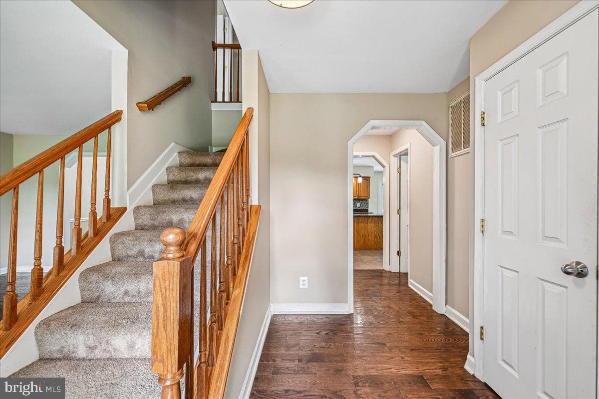 16956 Rivers Reach Lane photo 10