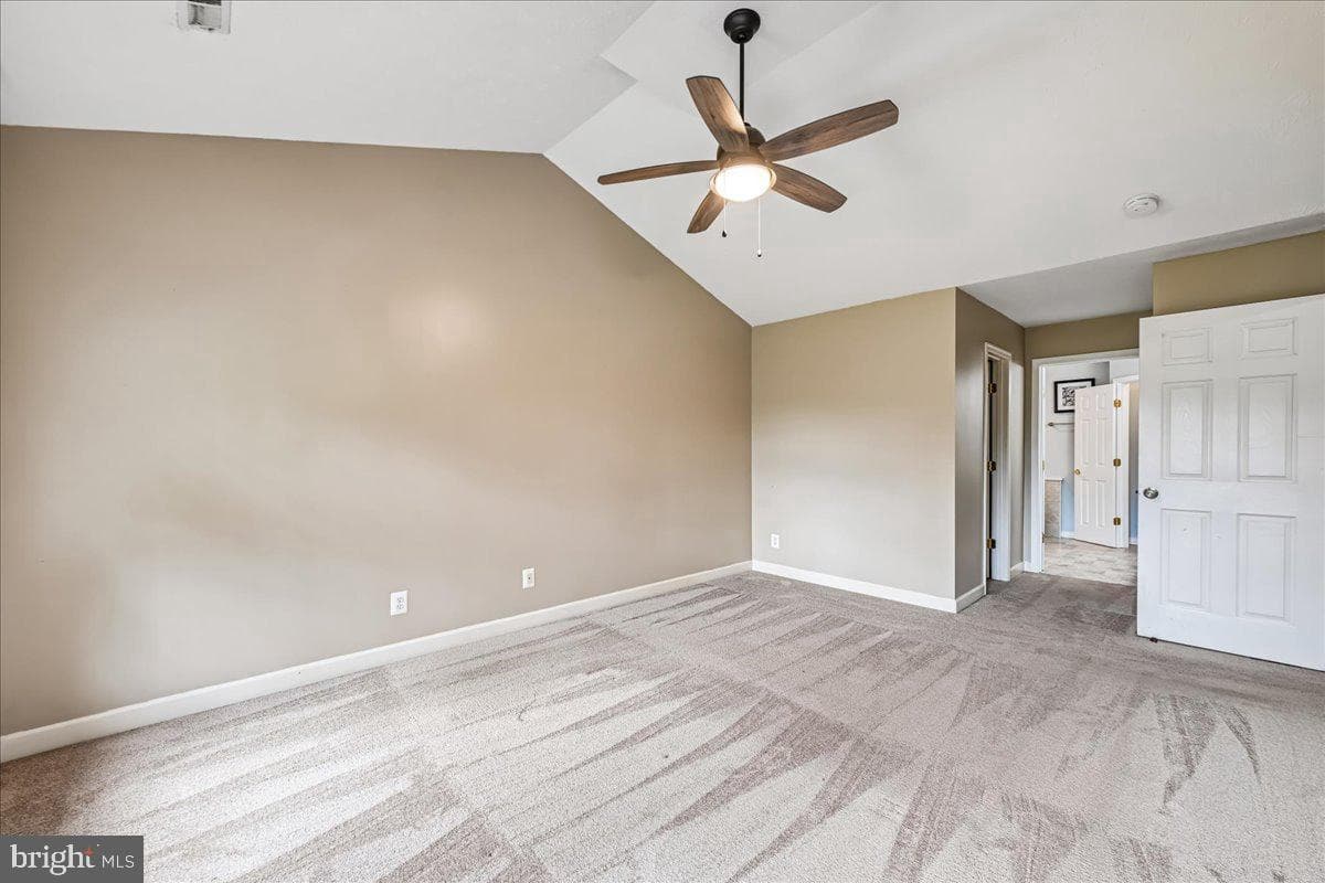 16956 Rivers Reach Lane photo 35