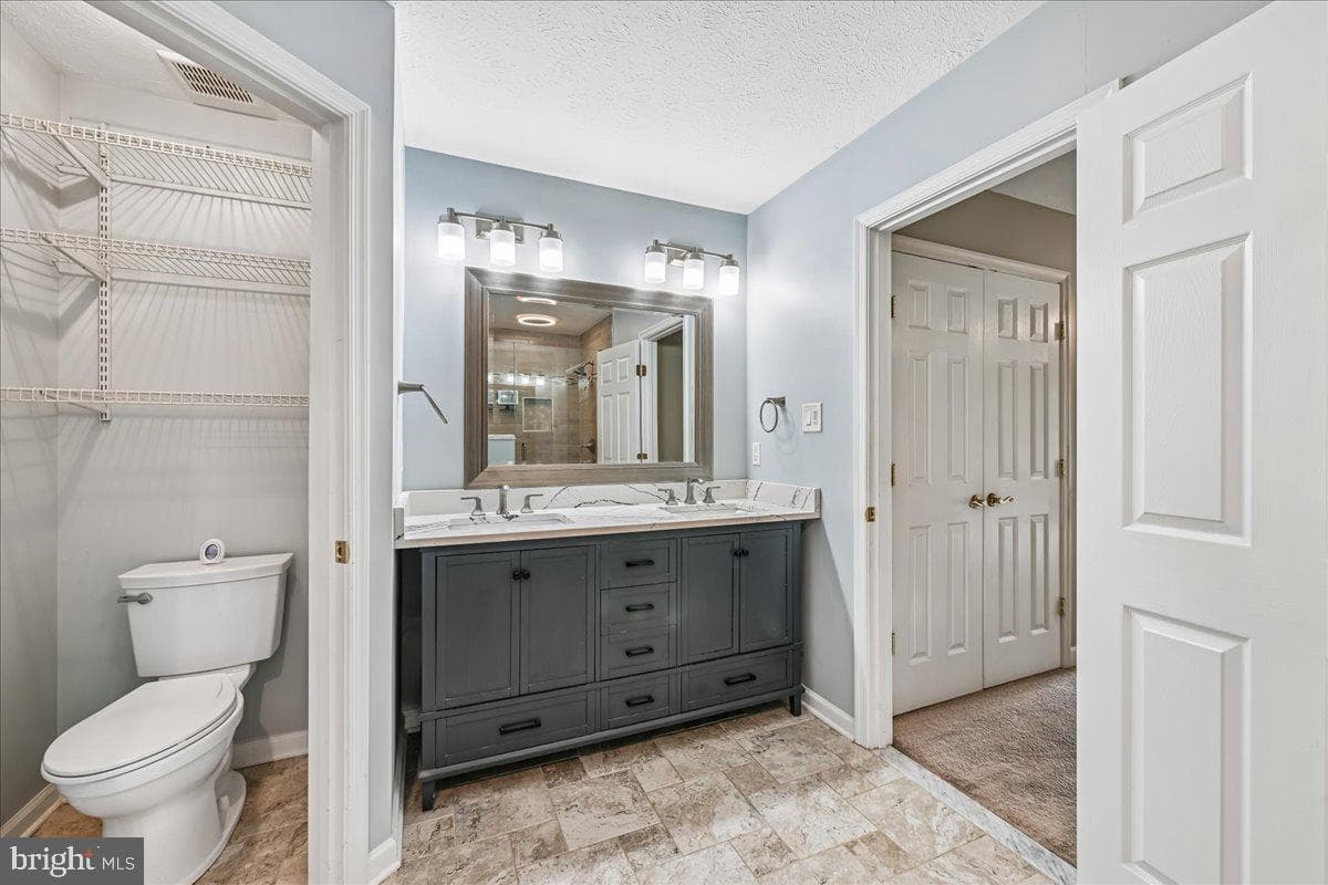 16956 Rivers Reach Lane photo 38