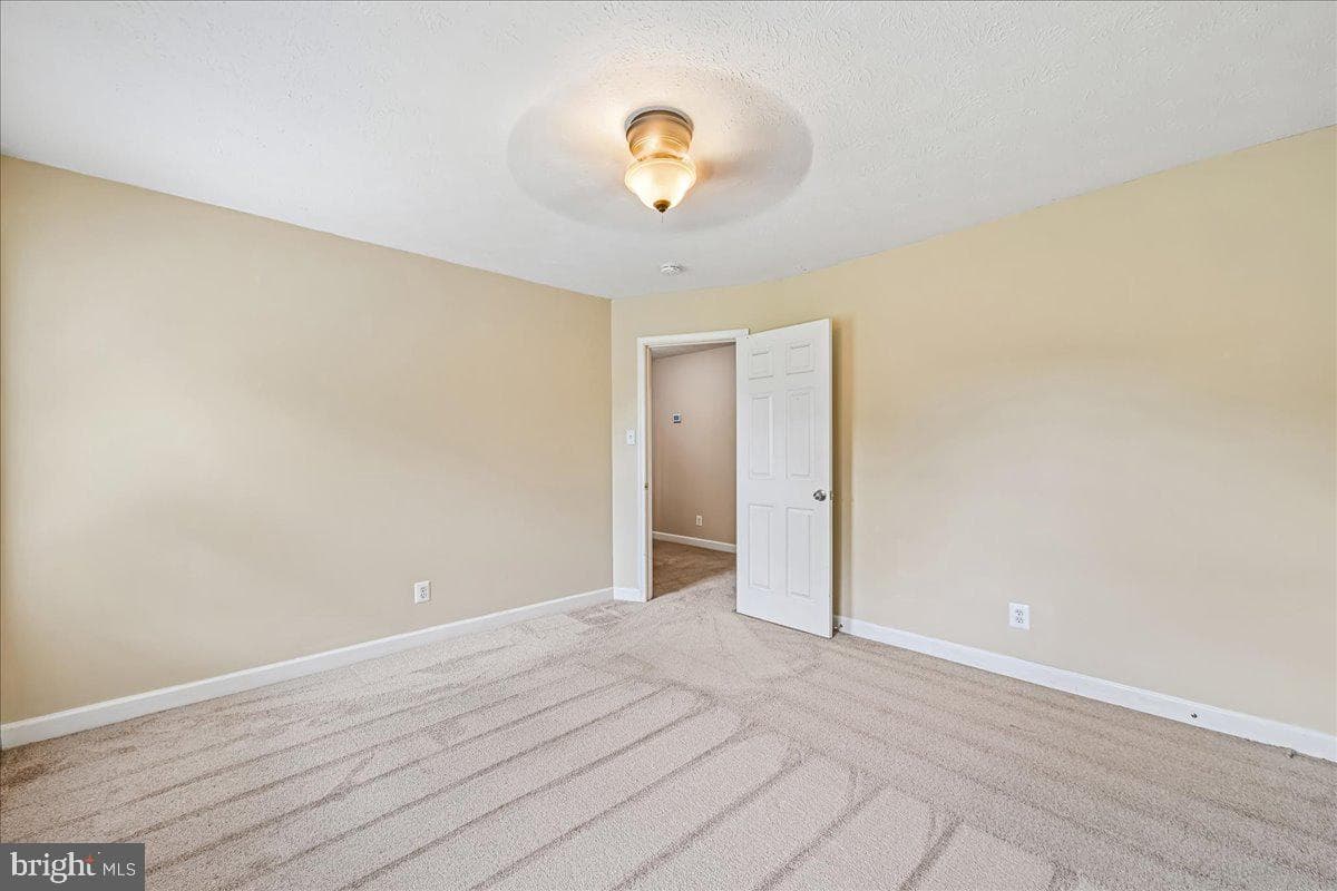 16956 Rivers Reach Lane photo 44