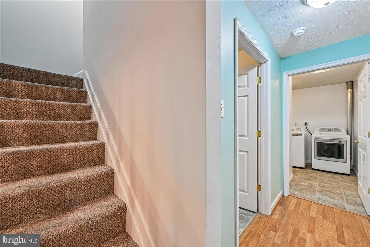 16956 Rivers Reach Lane photo 54