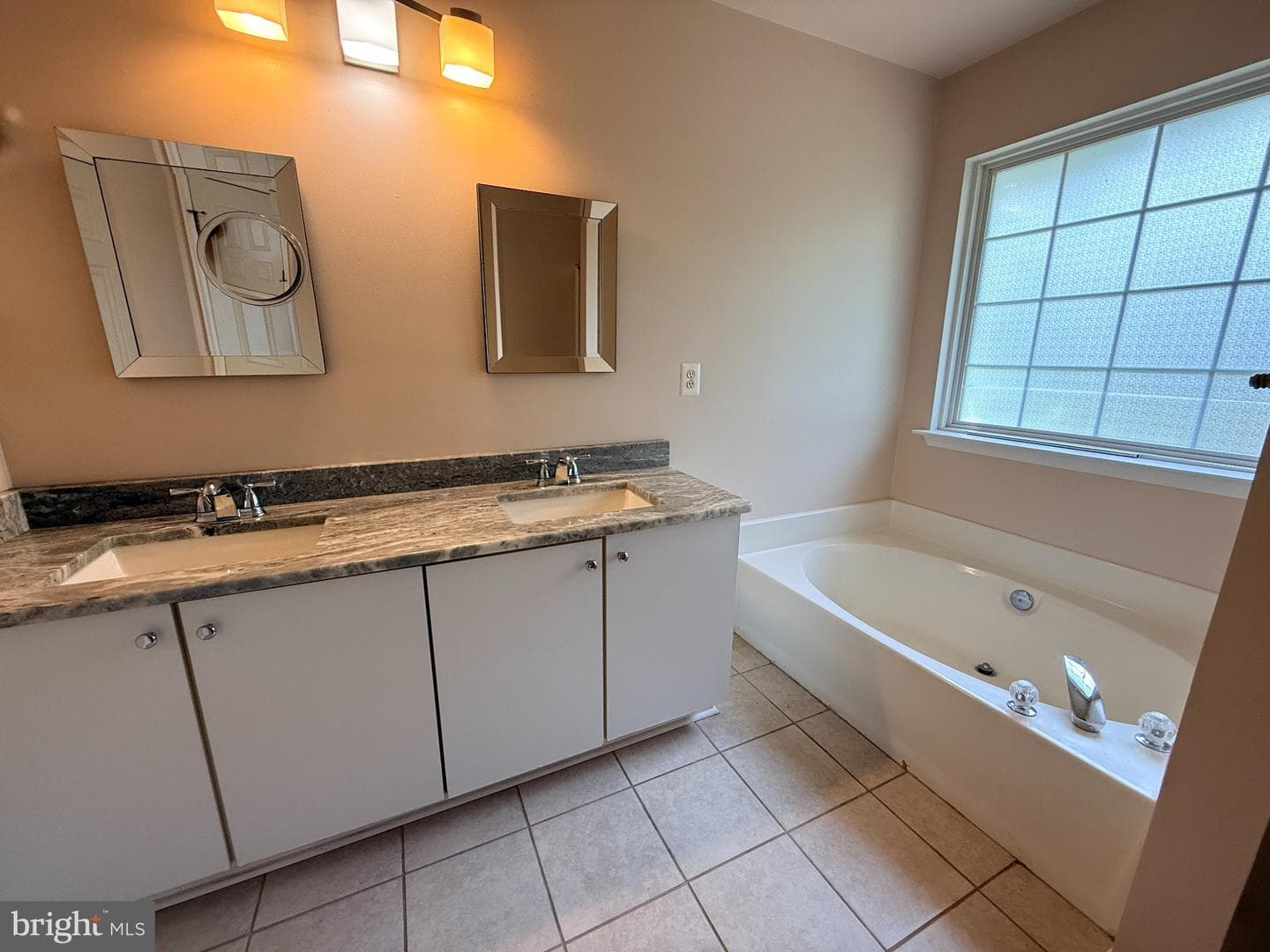 3713 Midlothian Place photo 17