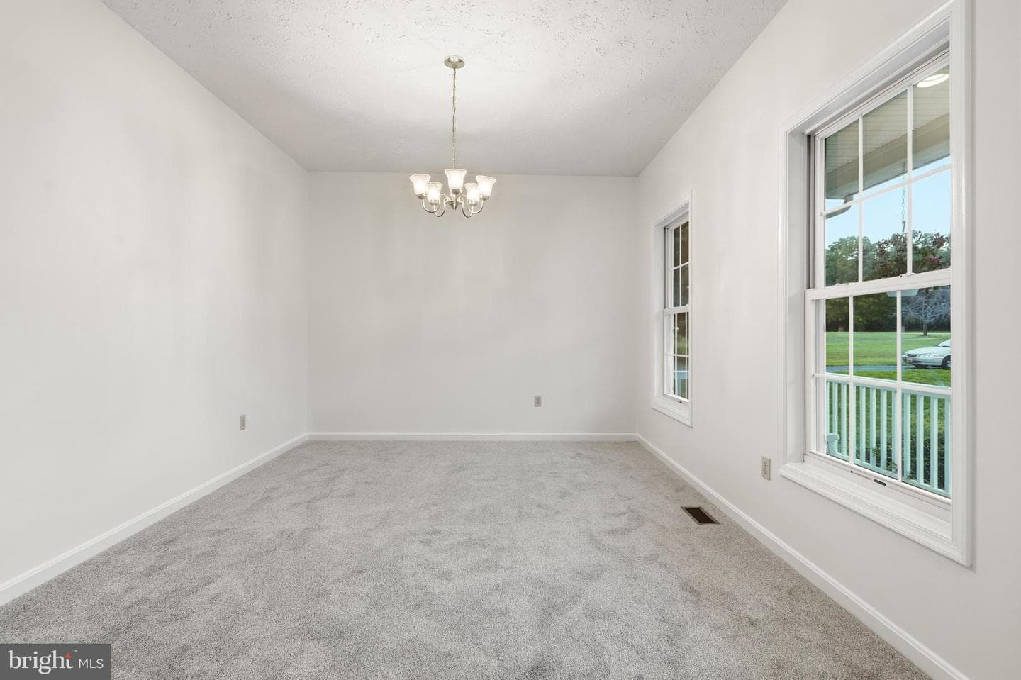 6905 Hawkins Gate Road photo 9