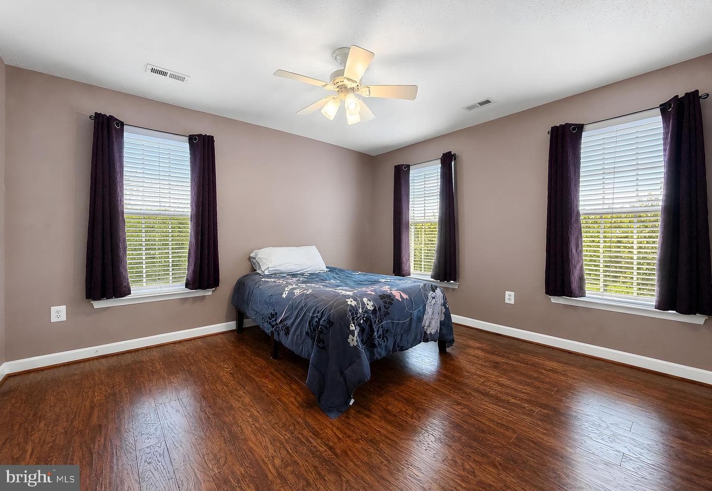 1002 Canterbury Lane photo 48