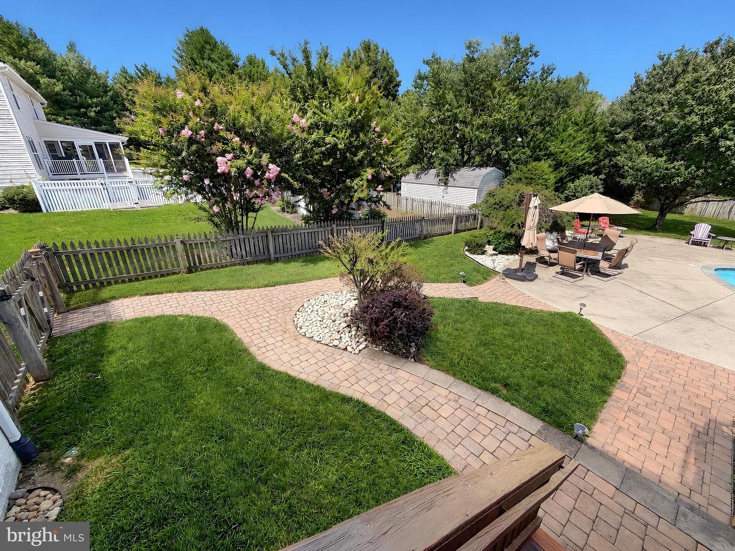1002 Canterbury Lane photo 76