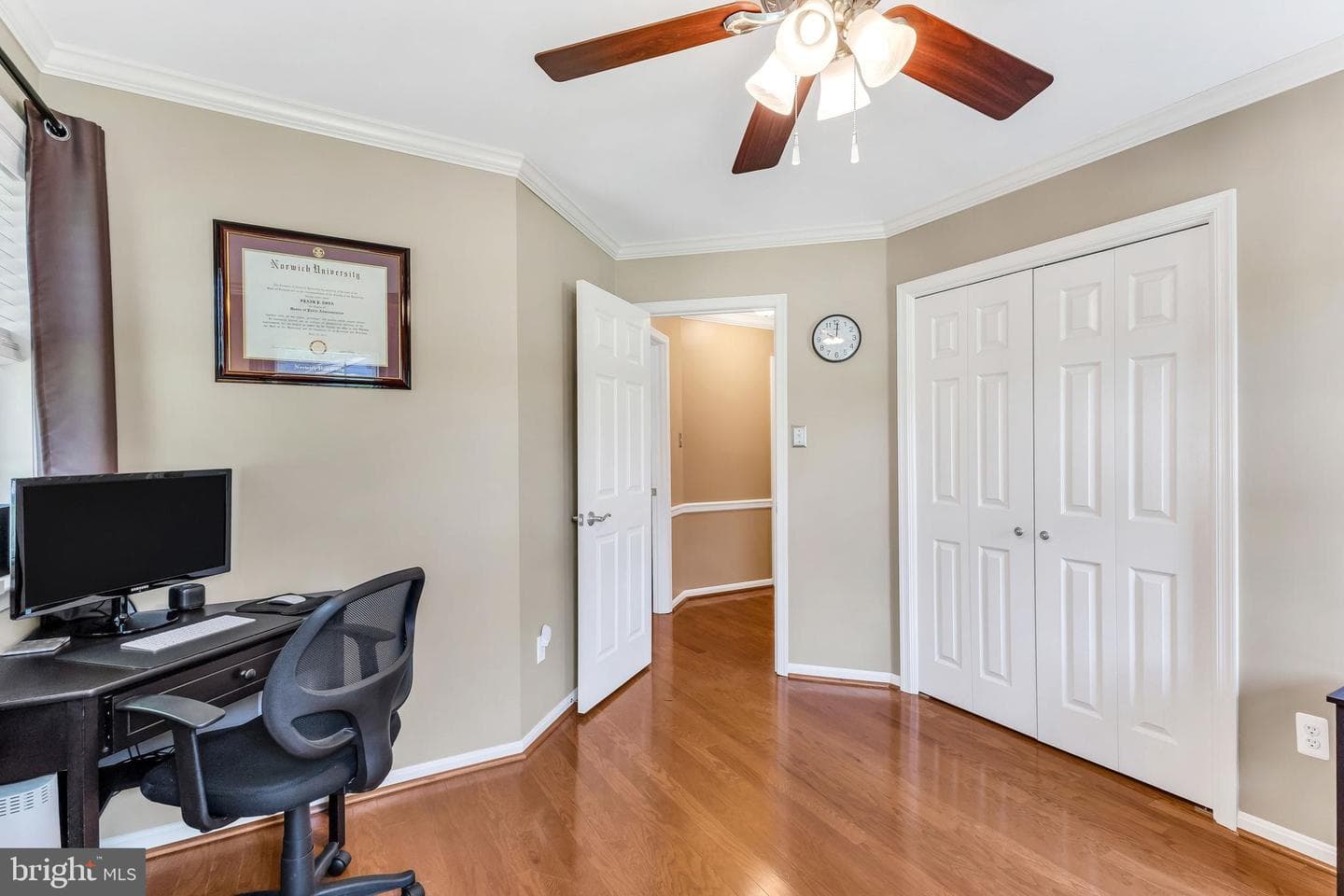 207 Persimmon Court photo 17