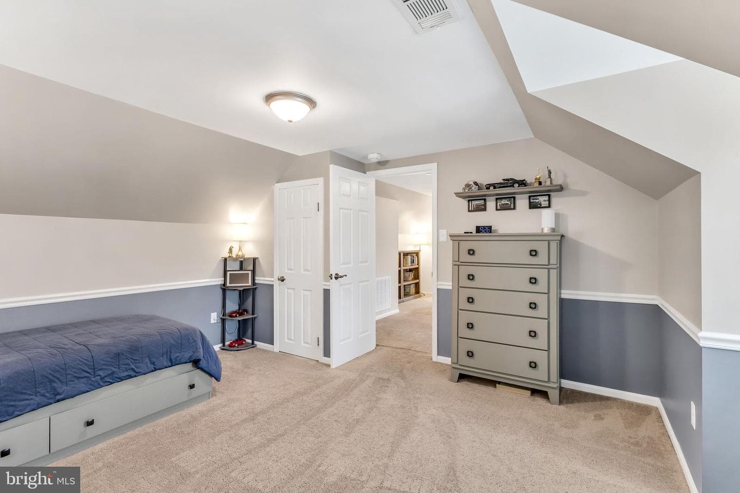 207 Persimmon Court photo 25