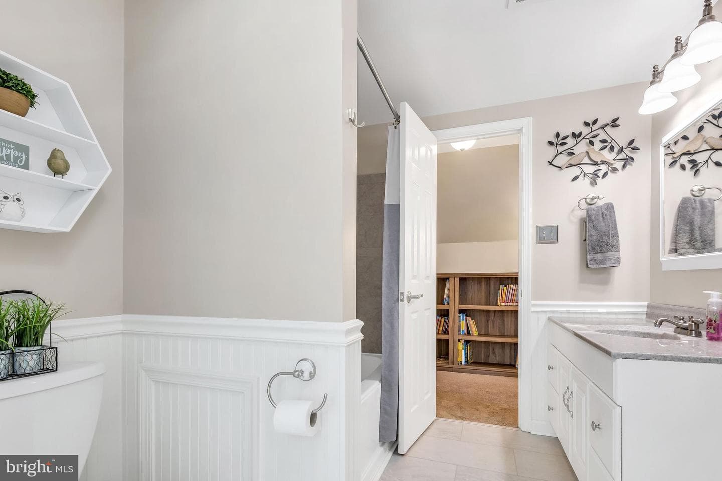 207 Persimmon Court photo 29