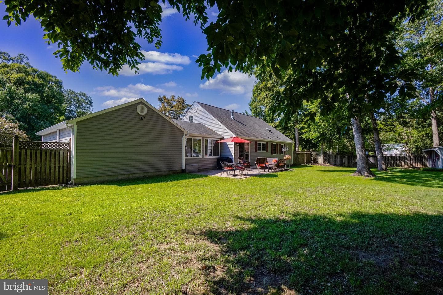 207 Persimmon Court photo 35