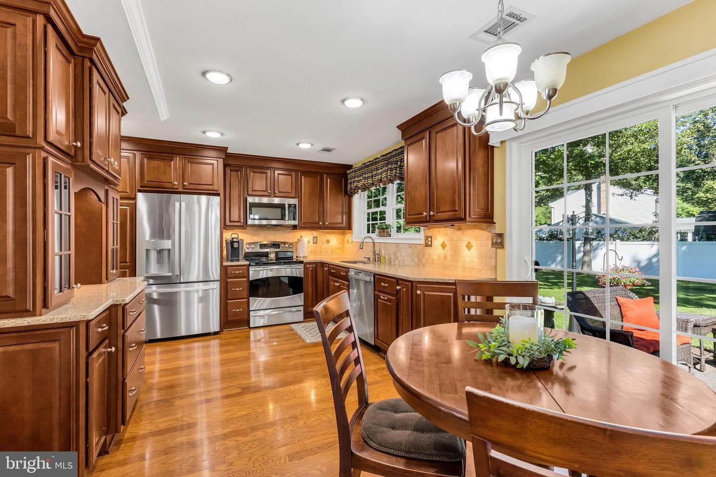 207 Persimmon Court photo 6