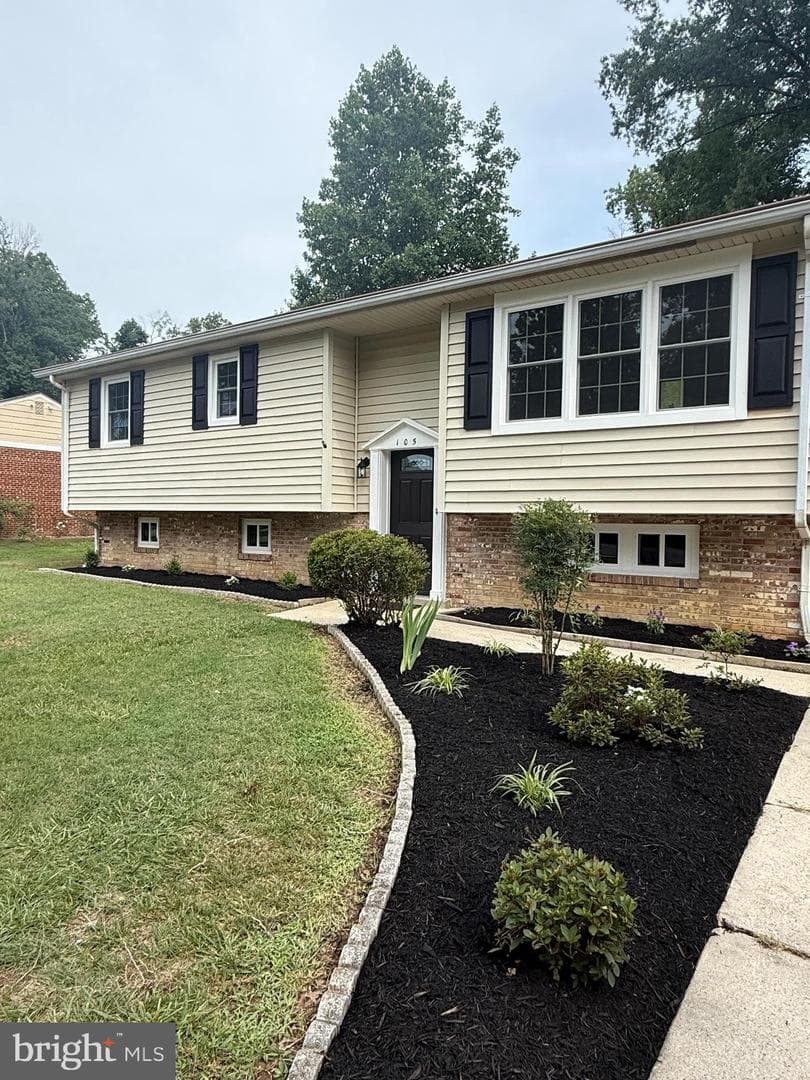 105 Jenkins Drive photo 1