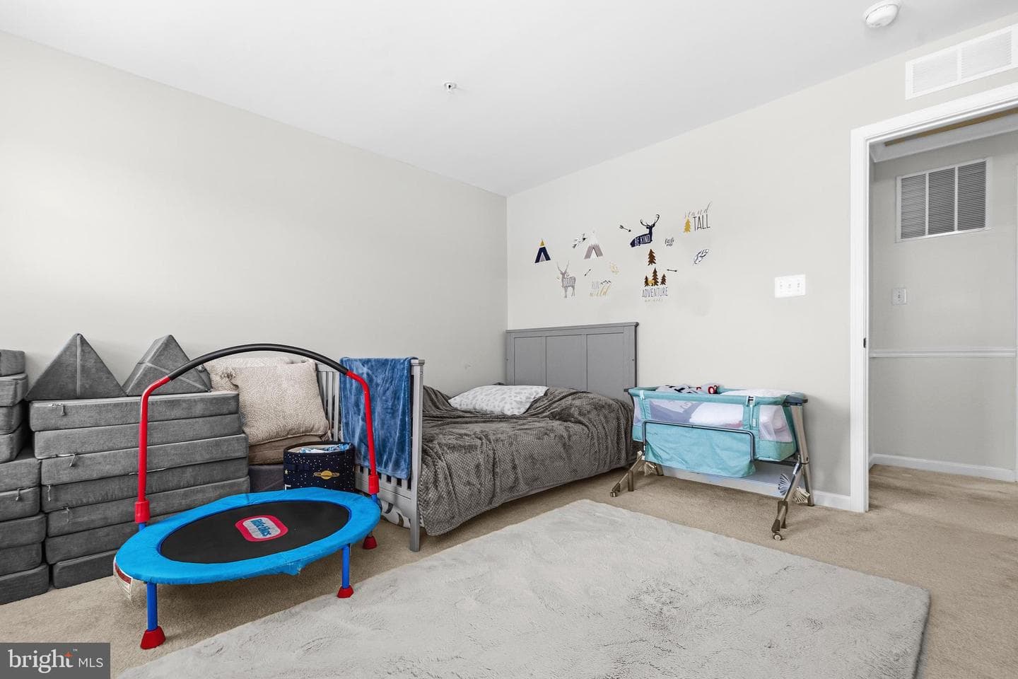 9286 Rock Lynn Circle photo 24