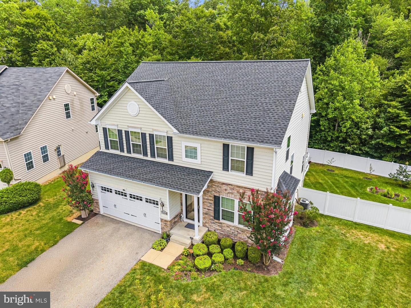 9286 Rock Lynn Circle photo 3
