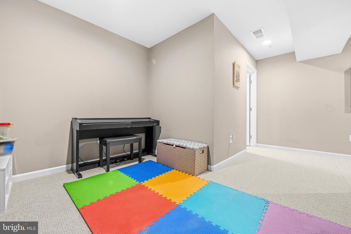 9286 Rock Lynn Circle photo 34