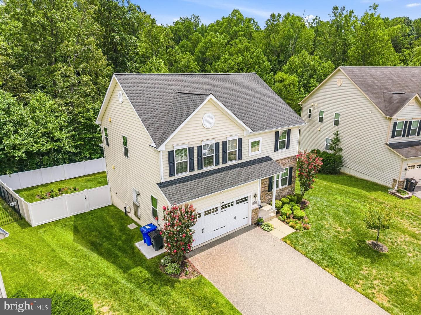 9286 Rock Lynn Circle photo 4