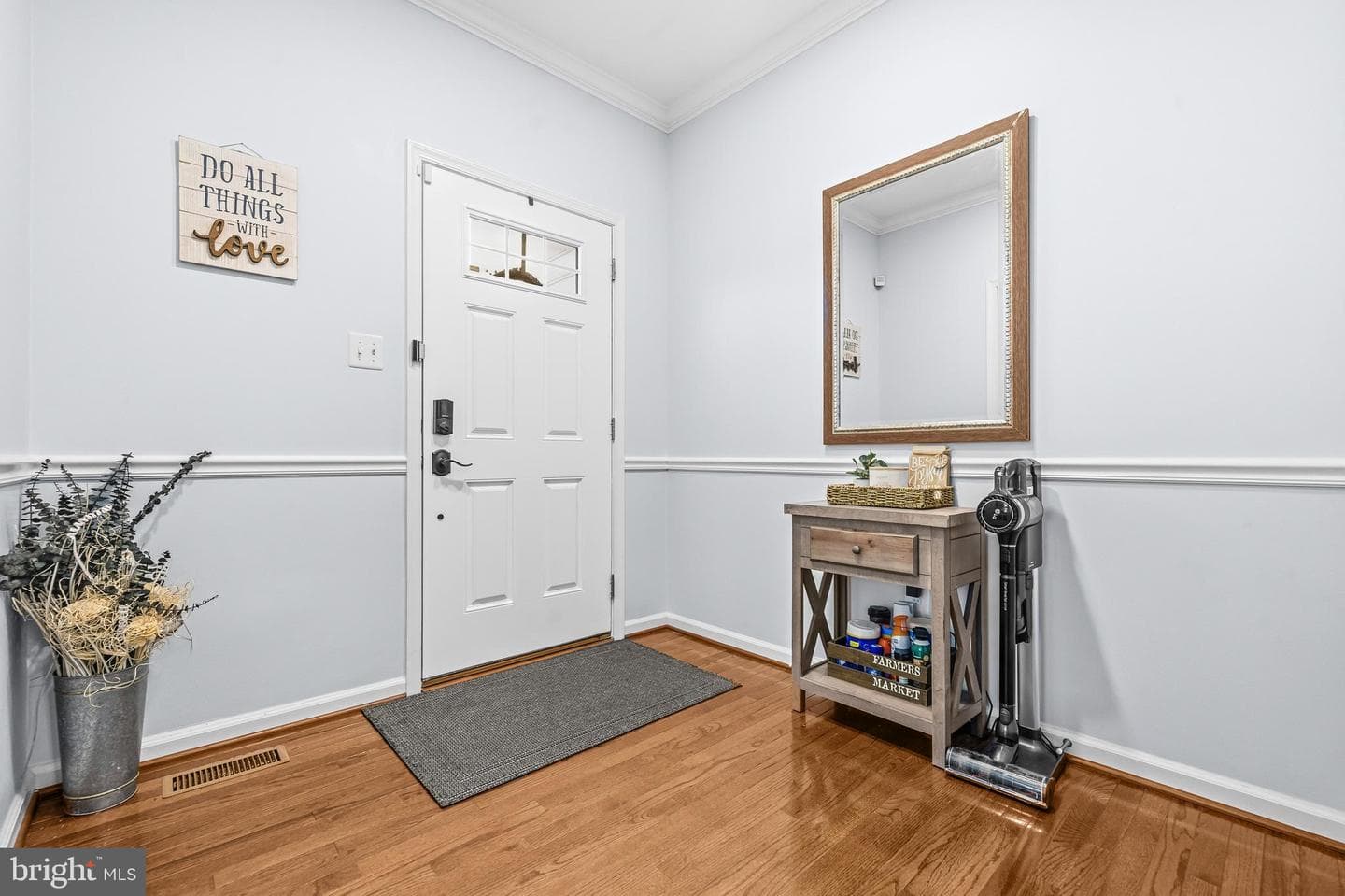 9286 Rock Lynn Circle photo 5