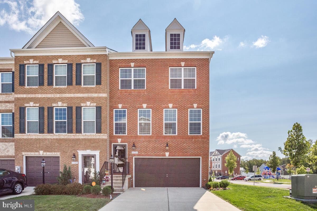 11121 Southport Place photo 1