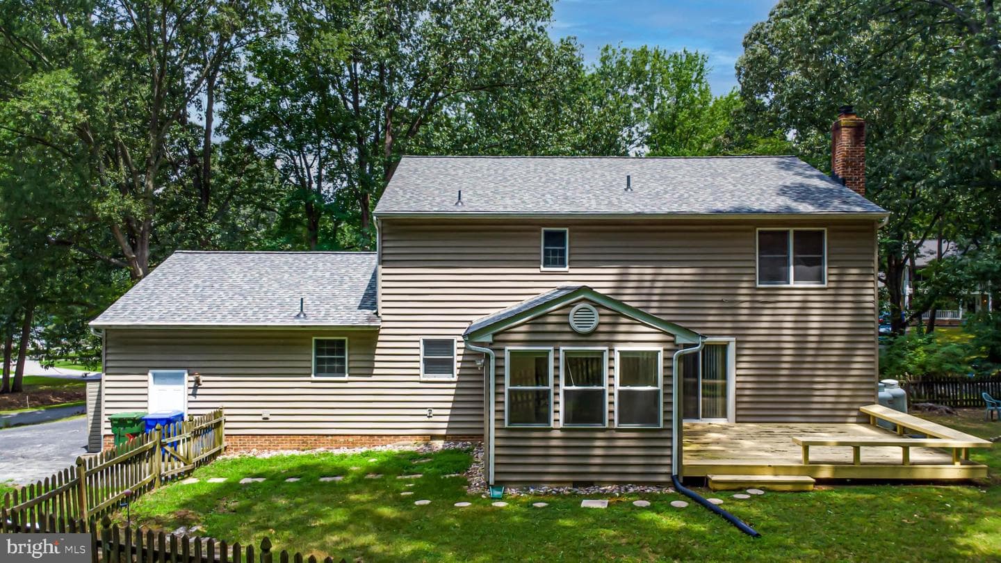 8212 Seven Pines Lane, Waldorf