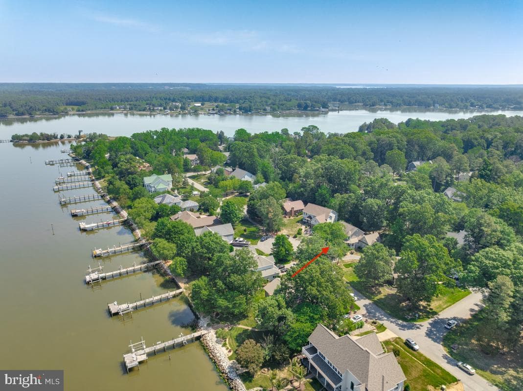 11565 Magnolia Court, Issue