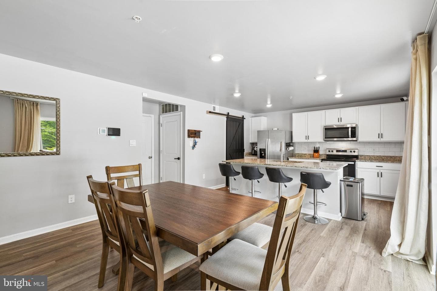 1030 Merry Elm Ln photo 15