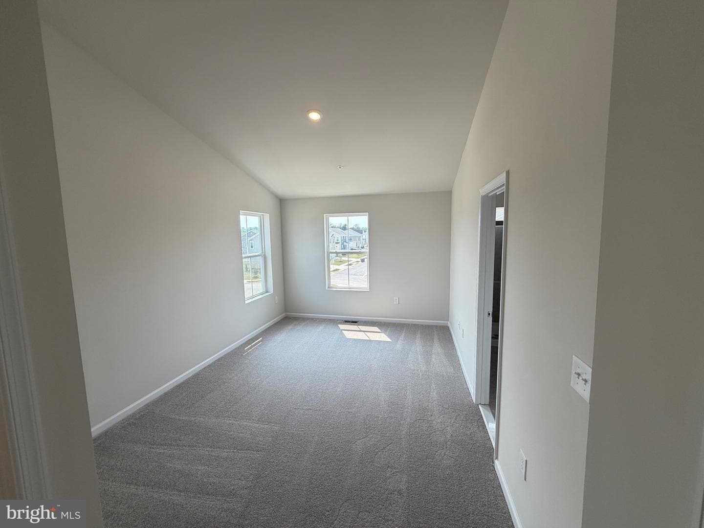 5569 Marksburg Pl photo 29