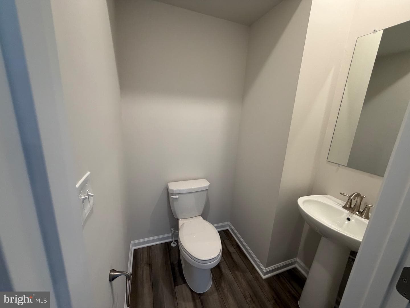 5569 Marksburg Pl photo 37