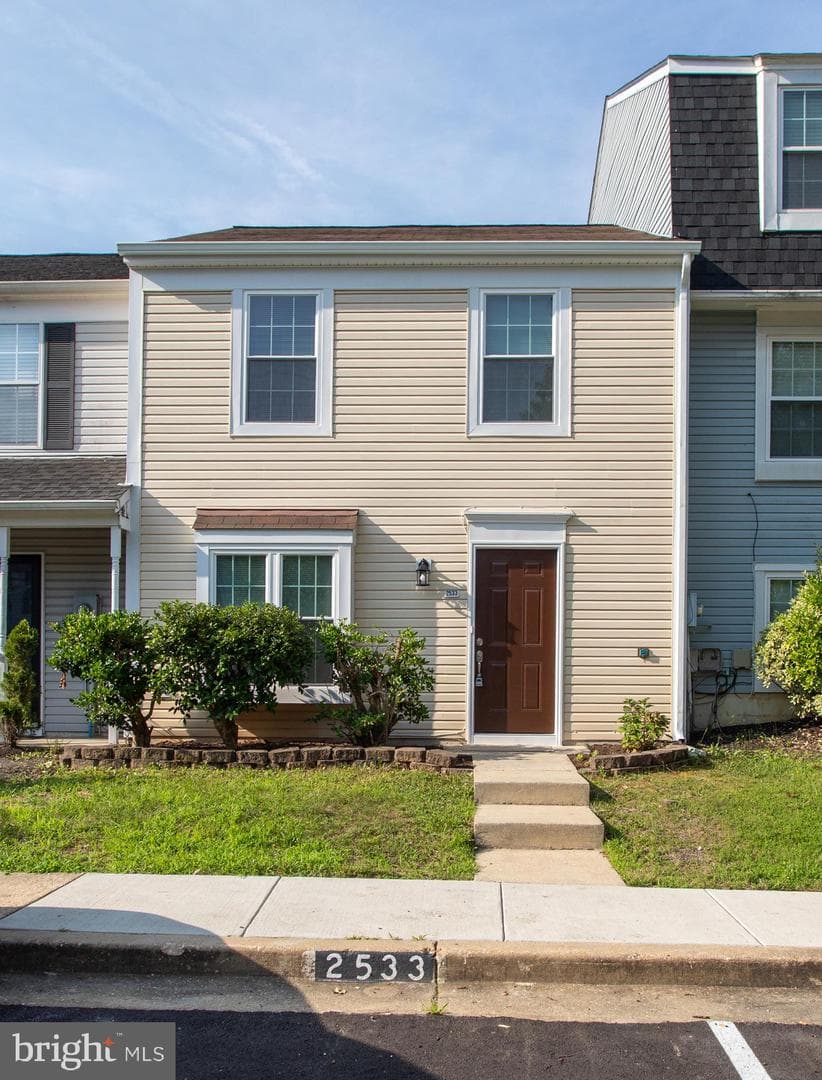 2533 Regal Place, Waldorf