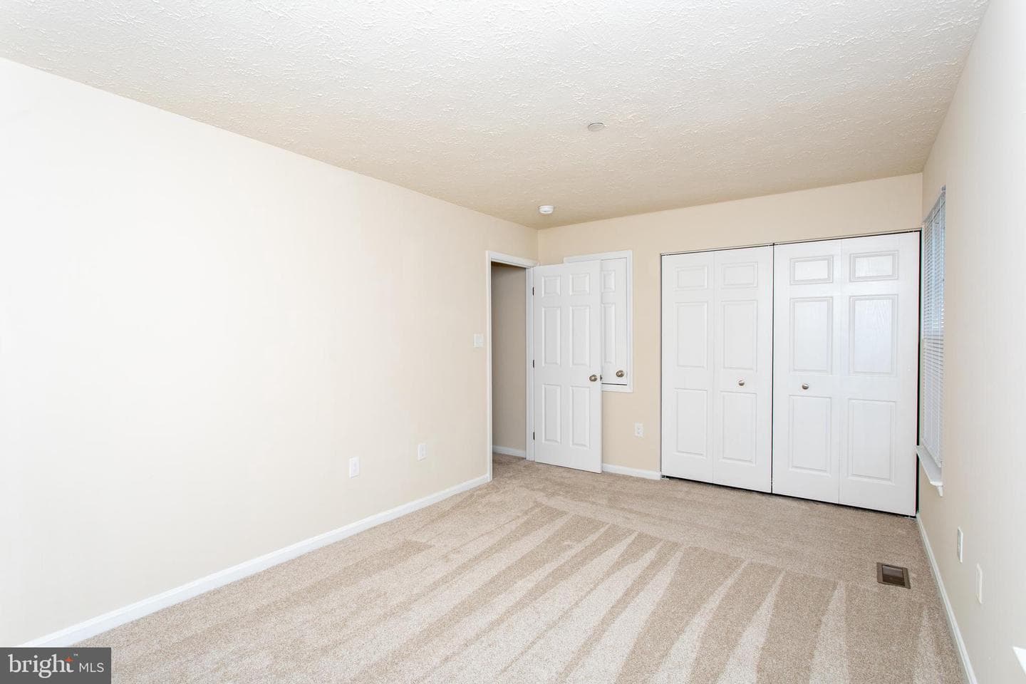 2533 Regal Place photo 23