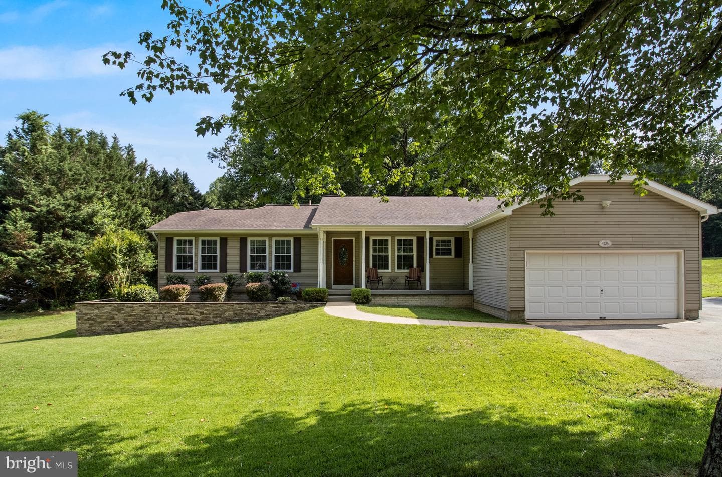 4785 Roanoke Place photo 2