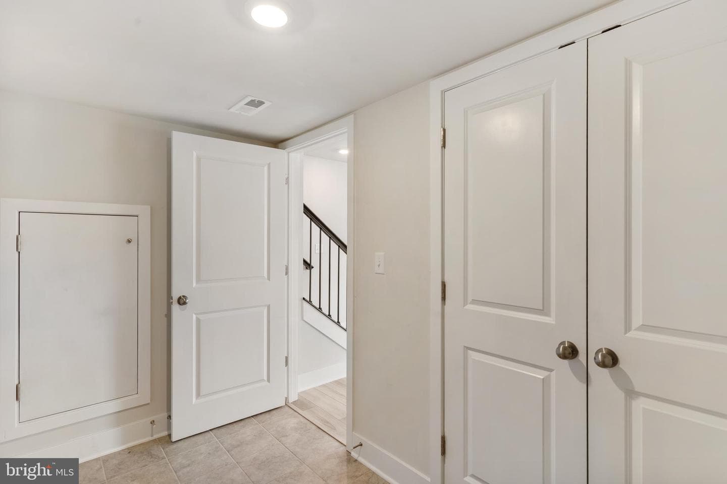 4133 Skipton Place photo 11