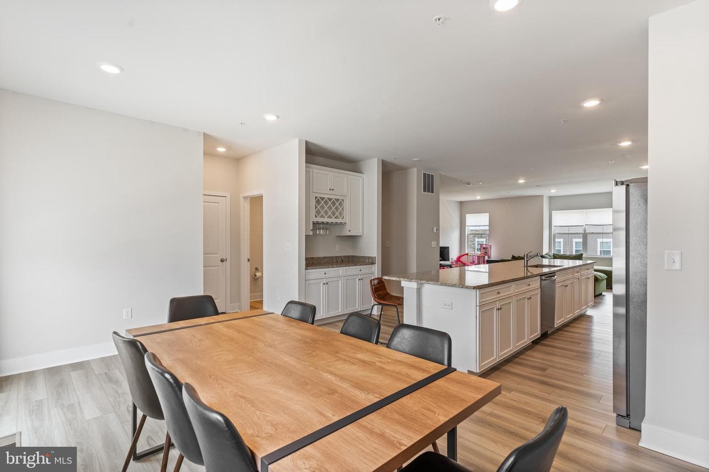 4133 Skipton Place photo 16