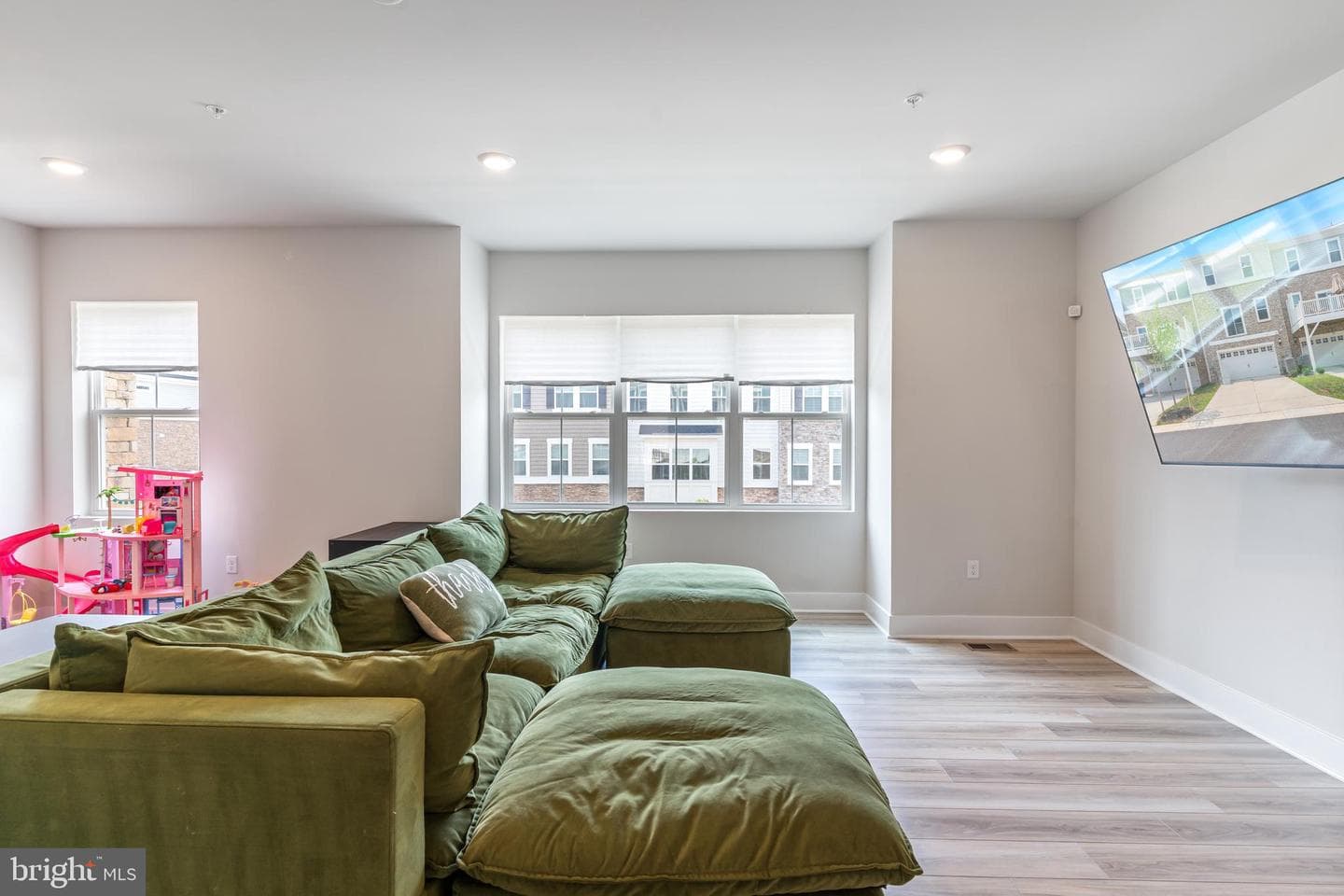 4133 Skipton Place photo 19