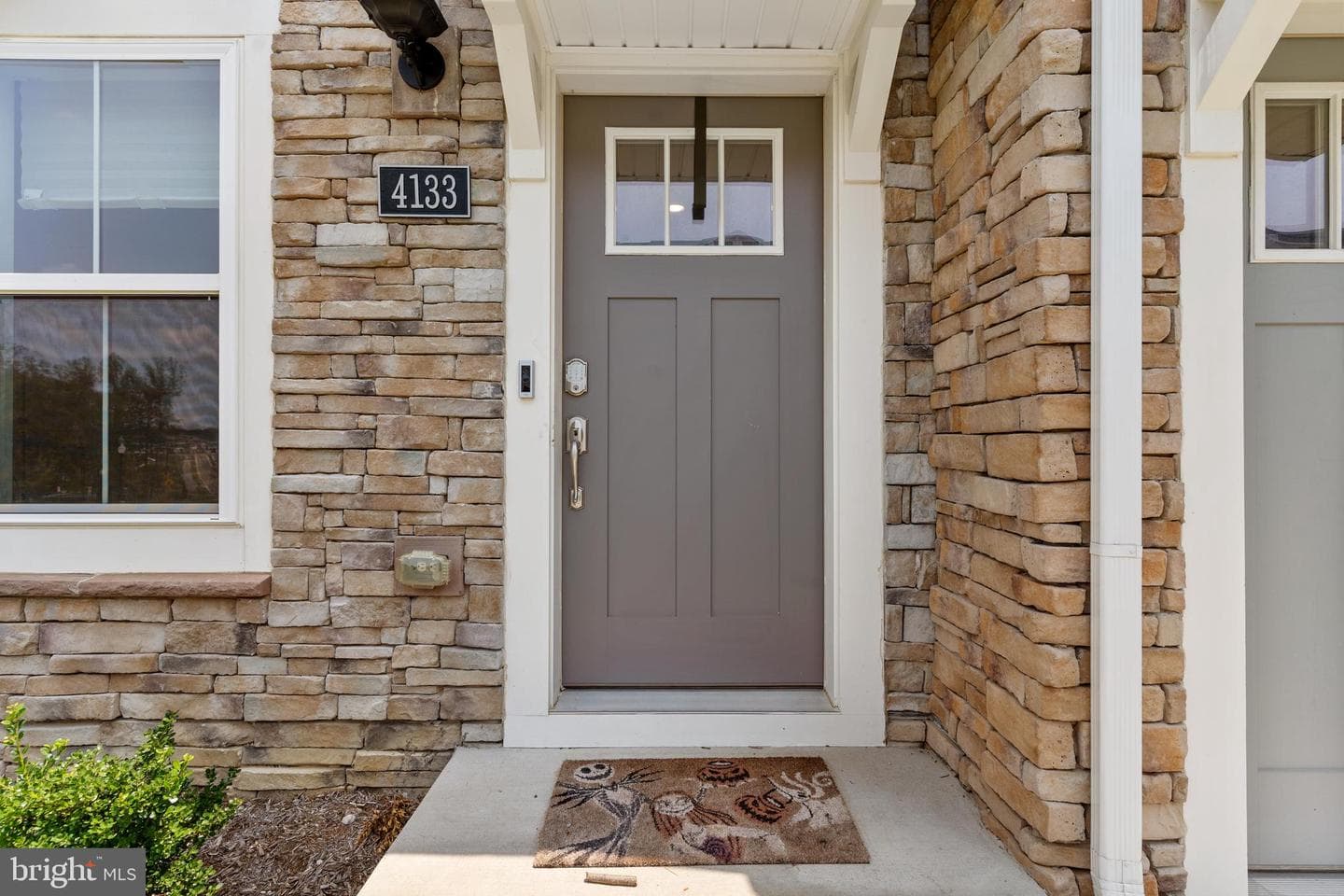 4133 Skipton Place photo 6