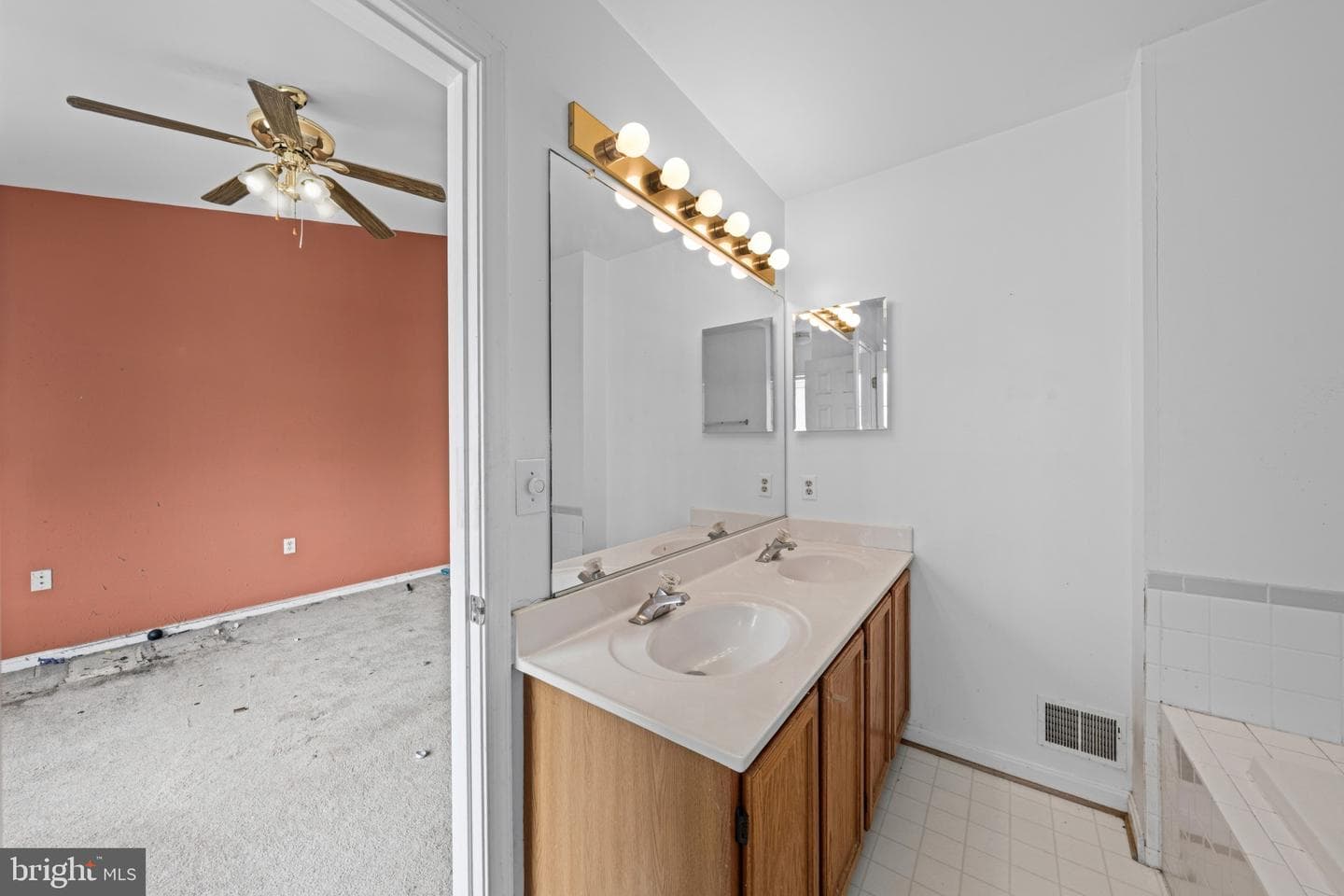 11207 Barnswallow Place photo 19