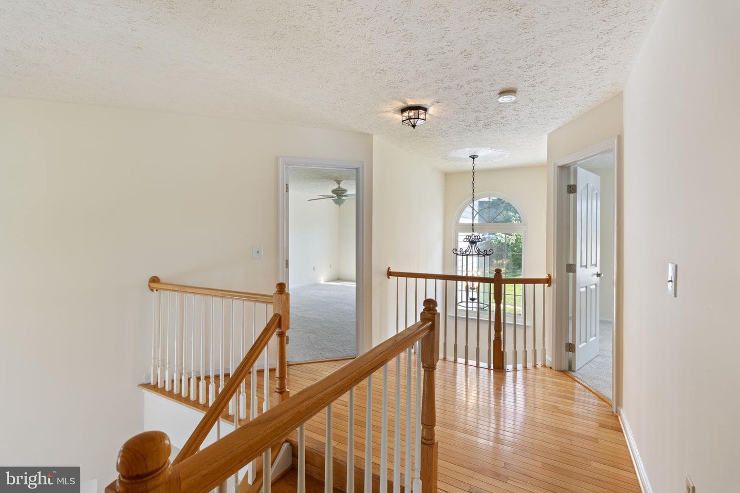 2372 Albany Way photo 18
