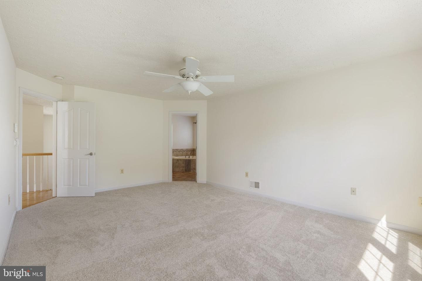 2372 Albany Way photo 22