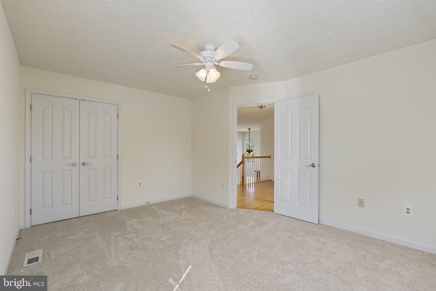 2372 Albany Way photo 28