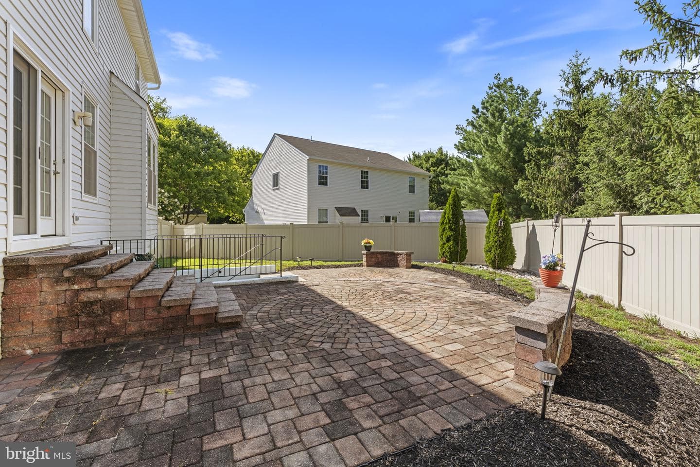 2372 Albany Way photo 44