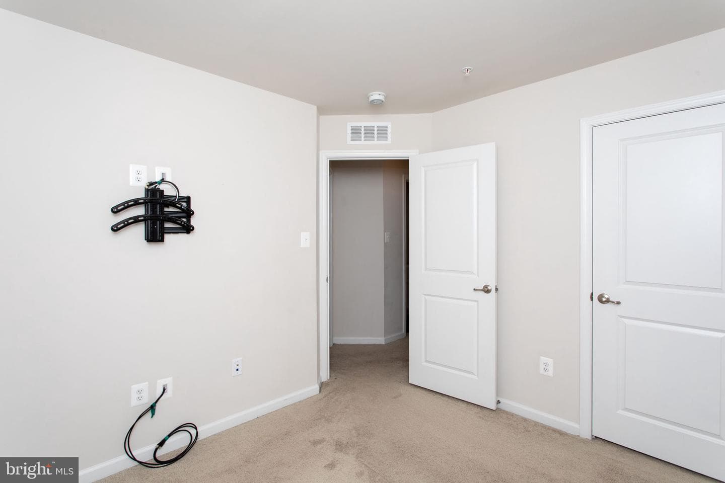 99 Caswell Drive photo 43