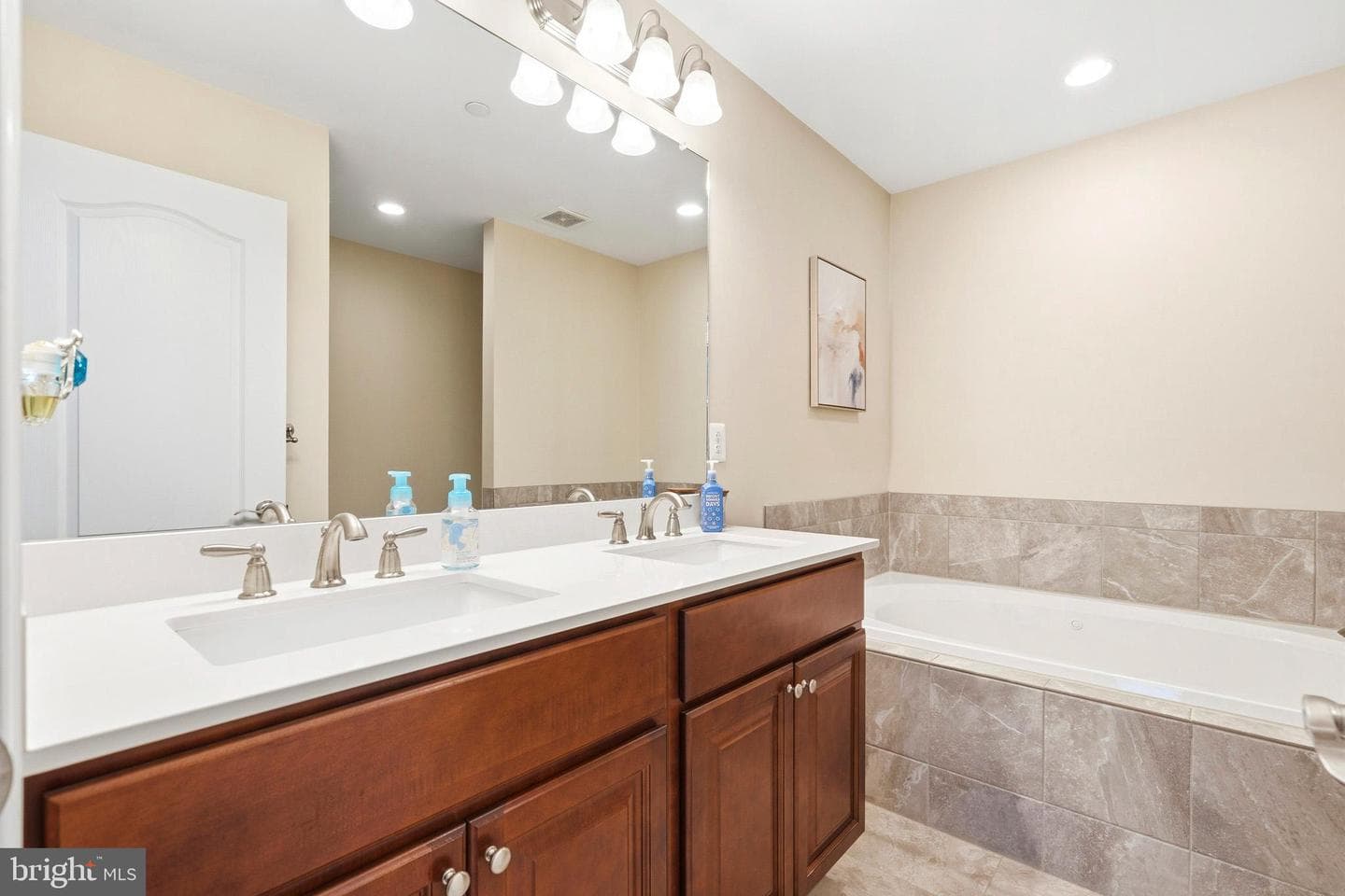17123 Sweetwater Court photo 29